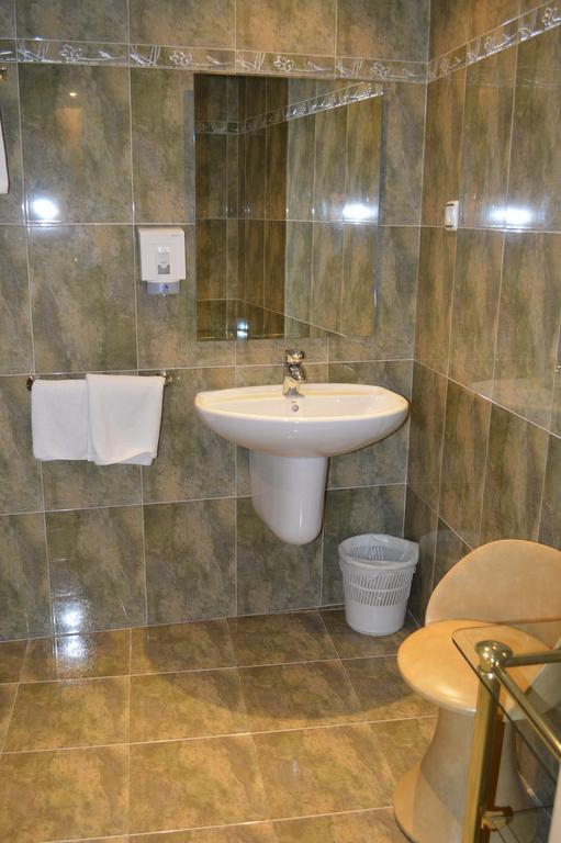 Hotel Don Pelayo Arbos Екстер'єр фото