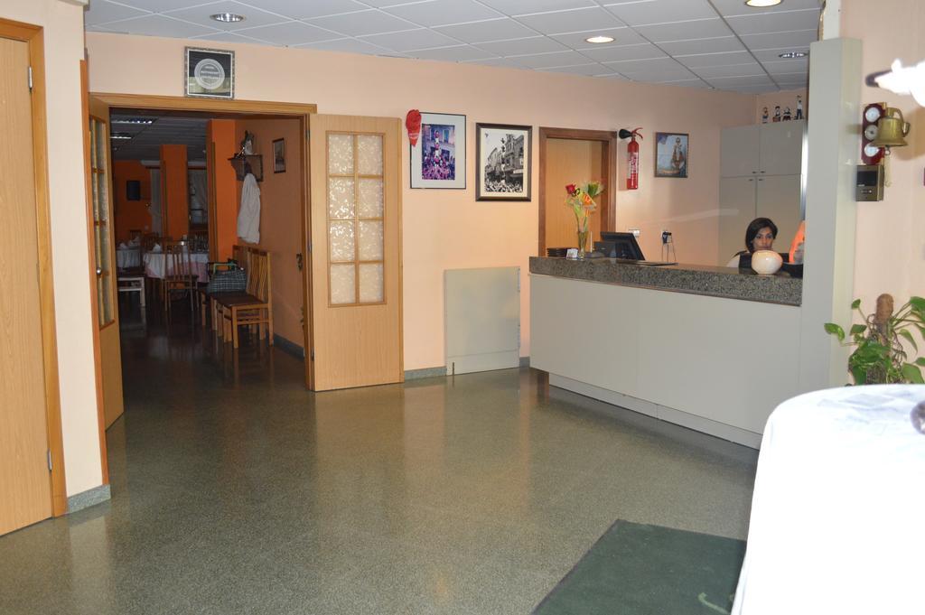 Hotel Don Pelayo Arbos Екстер'єр фото