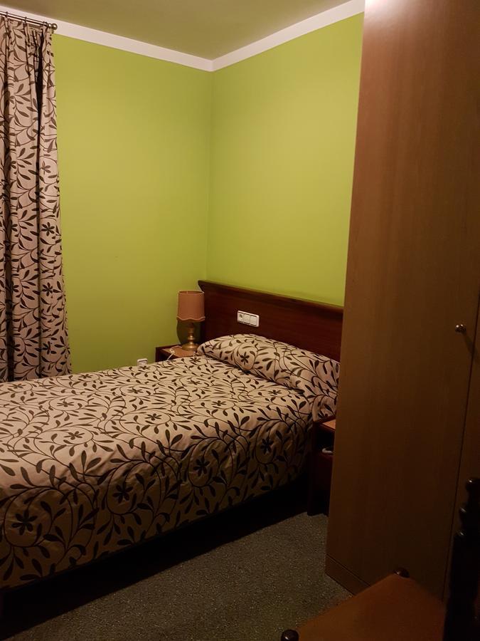 Hotel Don Pelayo Arbos Екстер'єр фото